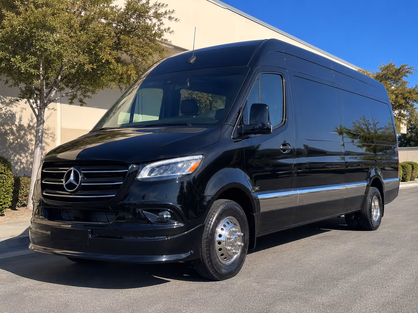 8 passenger sprinter van